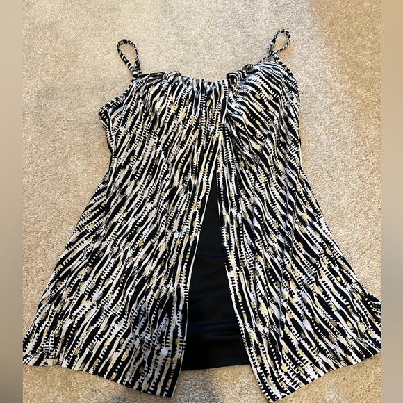 Miraclesuit Tankini Top Womens Pyrite Jubilee Flyaway Swim Top Black 12 - Picture 2 of 3